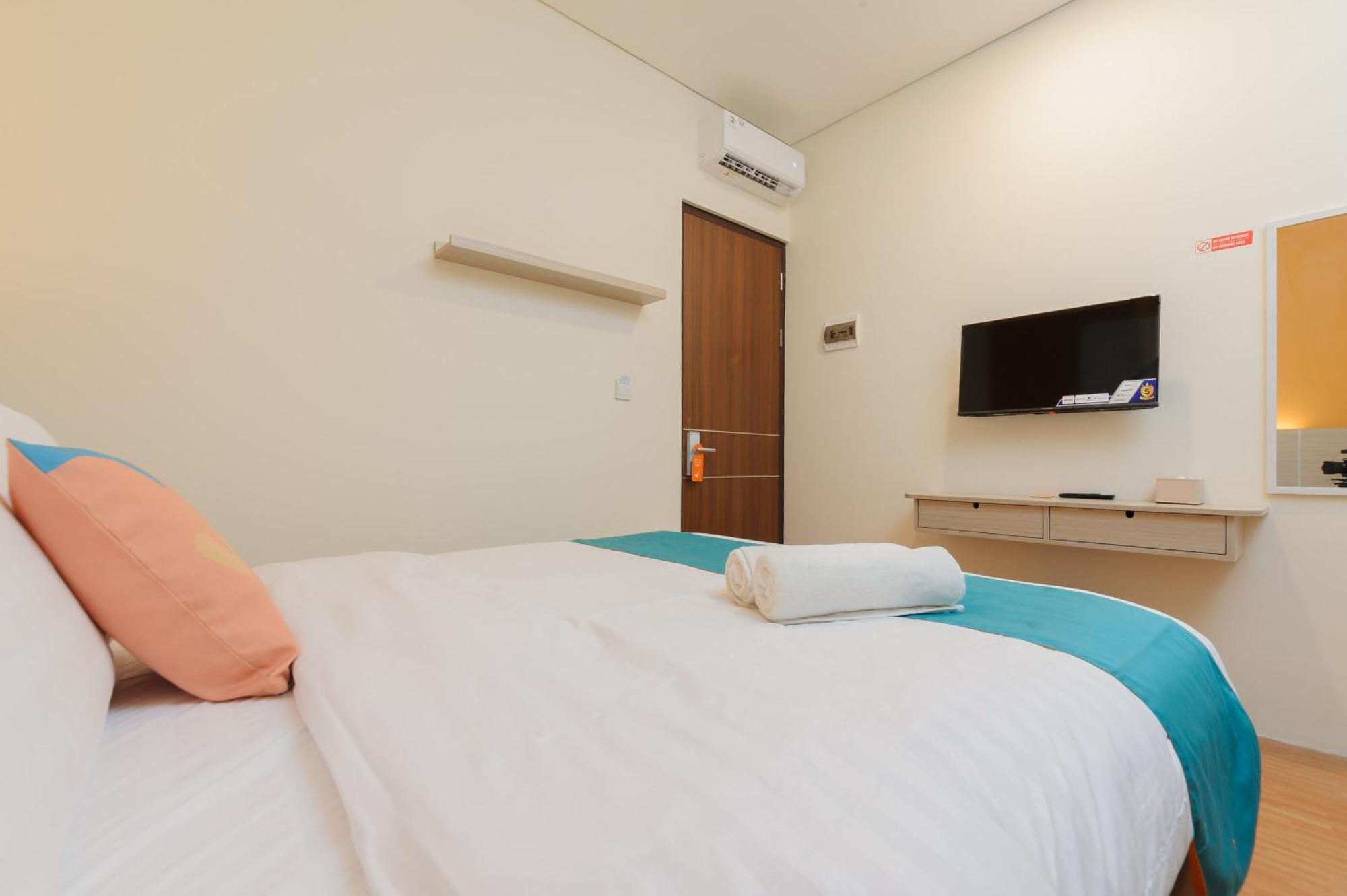 Sans Hotel Tajur Bogor Bantarkamang エクステリア 写真